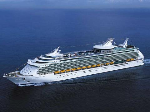 Navigator of the Seas Schiff