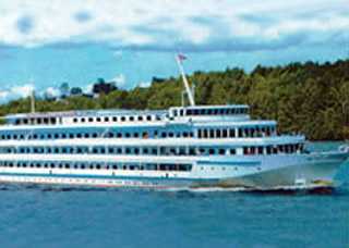 Akademik Glushkov Schiff