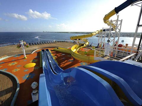 Carnival Fantasy Schiff