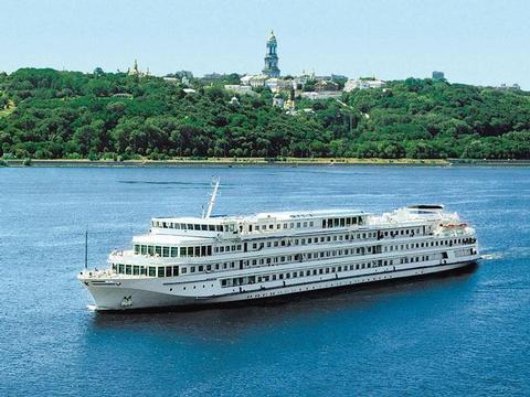 Watutin Schiff