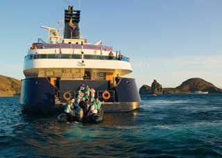 Celebrity Xpedition Schiff