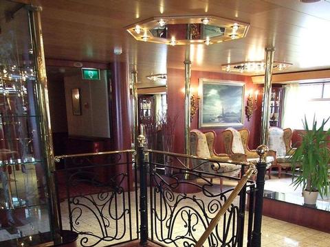 Switzerland II Schiff
