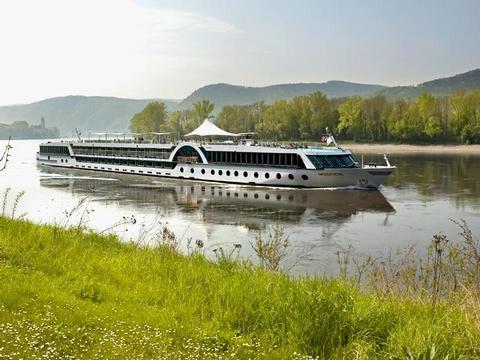 Amadeus Royal Schiff