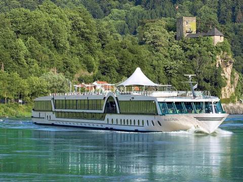 Amadeus Royal Schiff