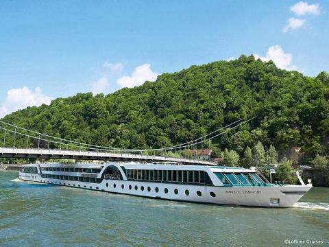 Amadeus Symphony Schiff