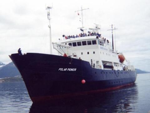 Polar Pioneer Schiff