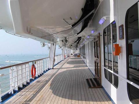 Carnival Freedom Schiff