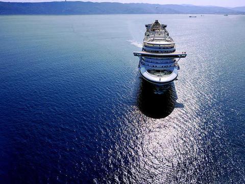 Ruby Princess Schiff