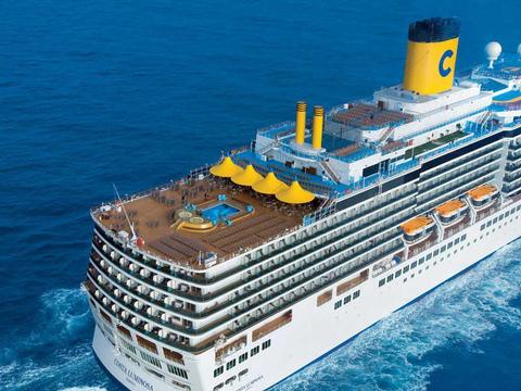 Costa Luminosa Schiff