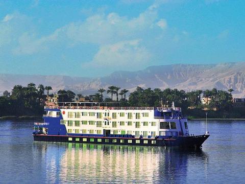 Nile Excellence Schiff