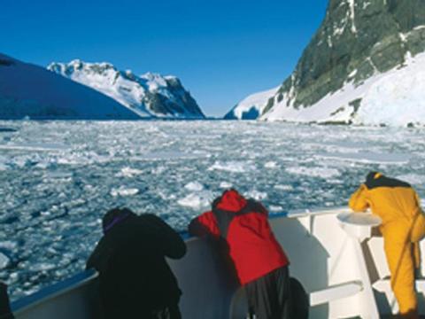National Geographic Explorer Schiff