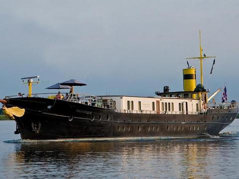 Magnifique Schiff