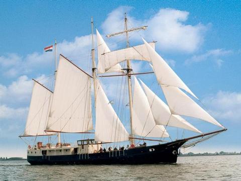 Admiraal van Kinsbergen Schiff